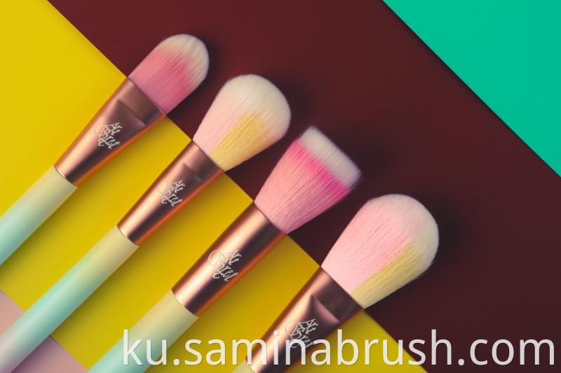 Makeup Brush 2011d02